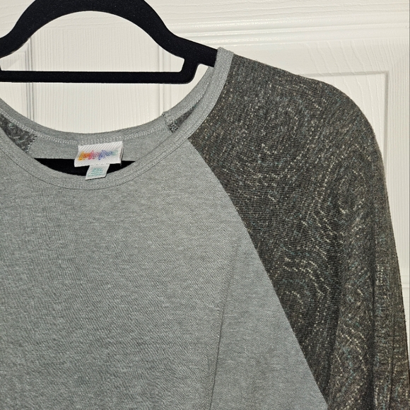 Lularoe Randy Top - Picture 3 of 3